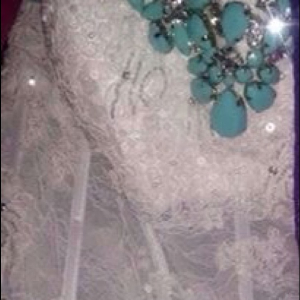Prom dress - Picture 3 of 4